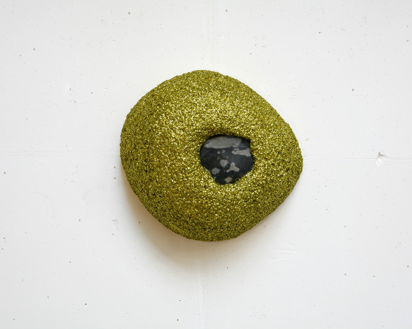 Vincent BEAURIN Enseigne bulbe silex, 2006.